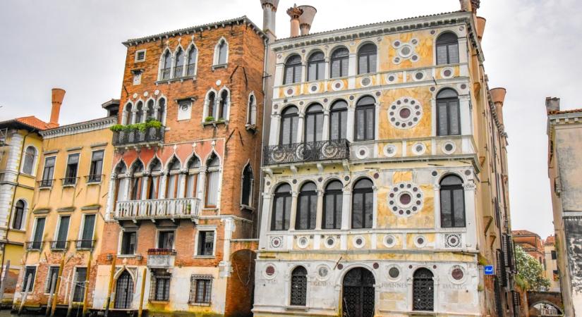 Hajóbaleset rázta meg Velencét: a rendőrség és a mentők rohantak a helyszínre – VIDEÓ