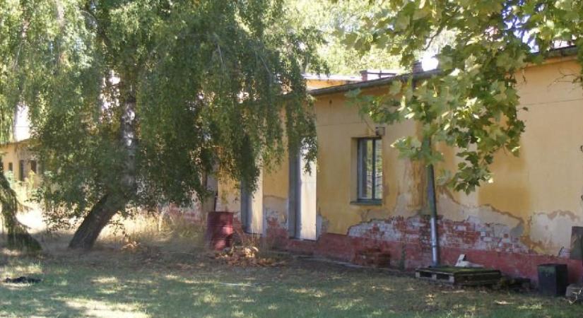 Ön is volt sorkatona? Igazi különlegességet vásárolhat meg a NAV-tól