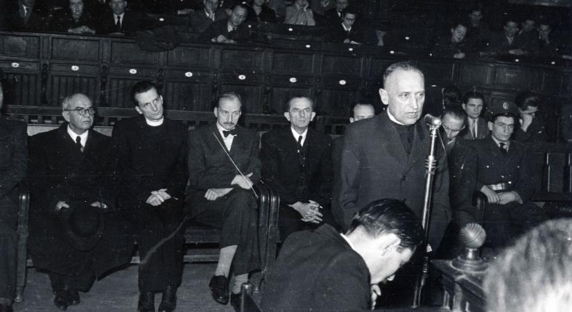 77 éve ítélték el a vasi születésű bíborost, hercegprímást, Mindszenty Józsefet