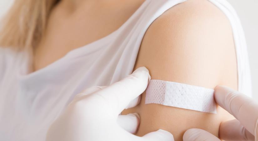 Részben felszívódó sebtapaszt fejlesztett ki egy magyar diák