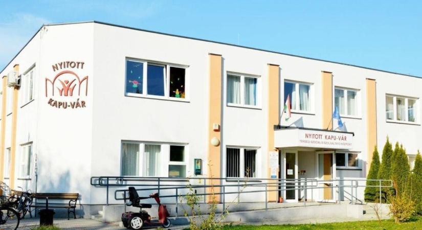 250 millió forintból fejlesztik a kapuvári szociális központot
