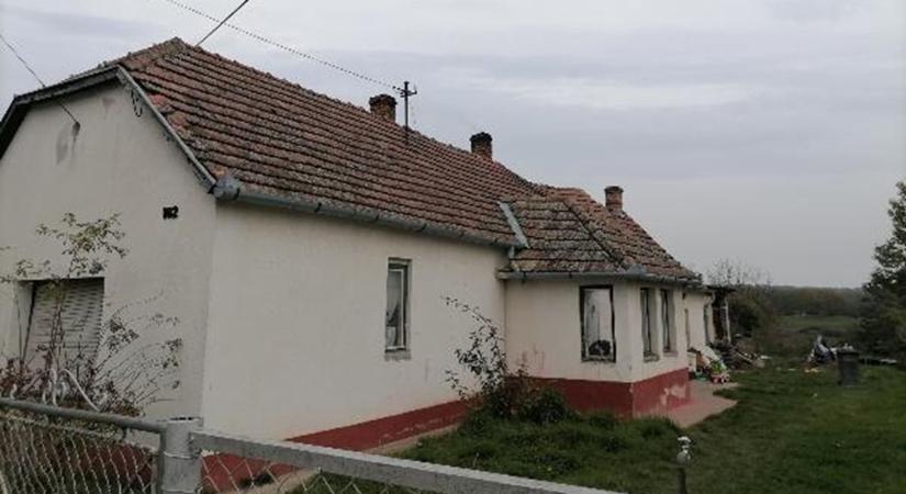 Családi ház 10 millió alatt? Tartozás miatt jóval áron alul vihetők el ezek a zalai ingatlanok
