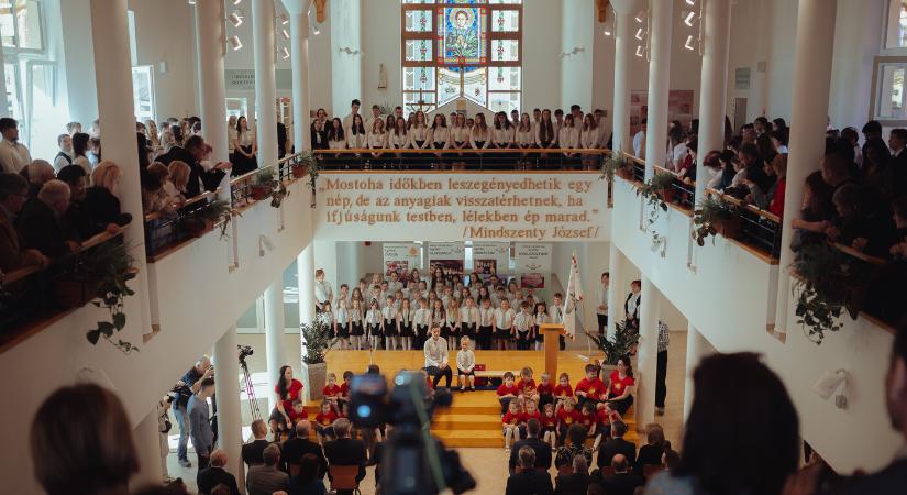 Végveszélybe került a szepsi egyházi magyar iskolaközpont gimnáziuma