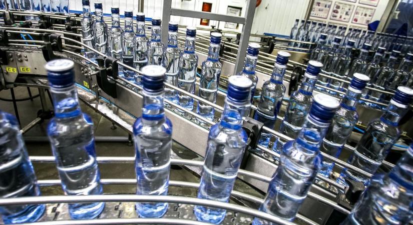 Több mint hatezer üveg gyógyhatású készítményt vontak ki a forgalomból