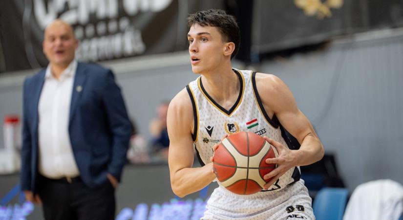 Debreceni kosárlabdázó a magyar válogatott keretében