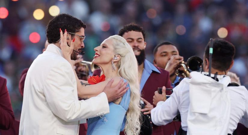 Lady Gaga: Abszolút megtiszteltetés volt Bad Bunnyval fellépni