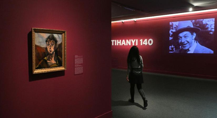 „Most éppen egy pofát rajzoltam magamról” – Tihanyi Lajos portréit lehet szeretni vagy nem szeretni, de nem lehet elfelejteni