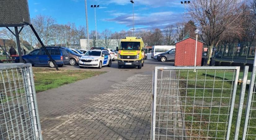 Tömegverekedés a focimeccsen: megtaposták egy 15 éves fiú gerincét