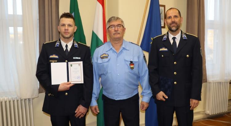 Kétszer is visszahozták a halálból az idős férfit a baranyai rendőrök