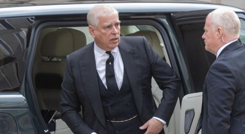 Durva dolog derült ki az Epstein-ügyben, a rendőrség vizsgálatot indított András herceg ellen