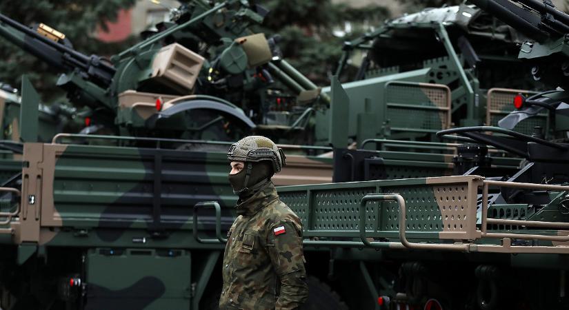 Egyre kevésbé titkolják az oroszok, hogy a lengyel légteret kóstolgatják