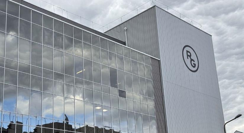 Történelmi magasságban a Richter, elemi erővel tör felfelé a forint