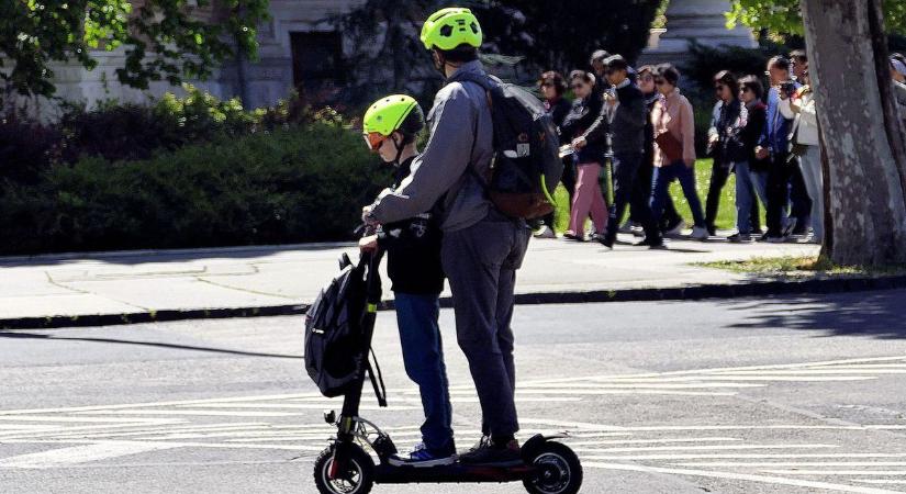 Radikális KRESZ-változás várhat az elektromos rollerekre – Íme a részletek