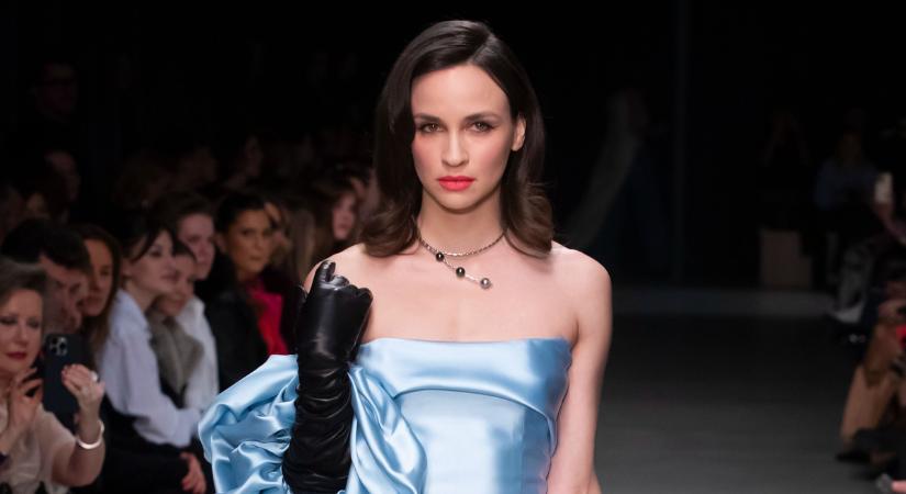 Egy kép, három szó – Törőcsik Franciska gyászában minden benne van