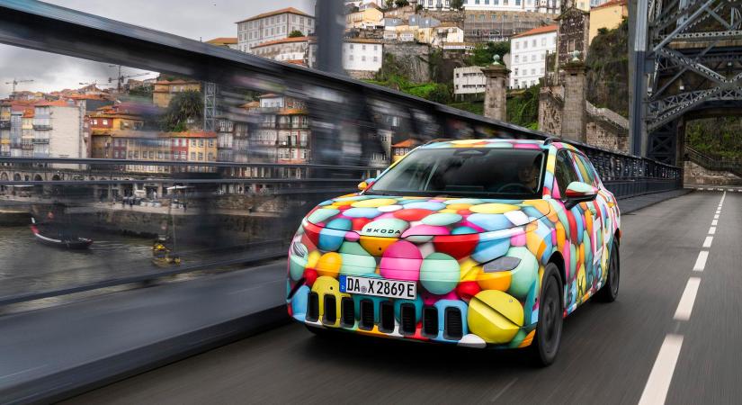 Ezzel léphetsz be a villanyautók világába – Škoda Epiq-vezetés