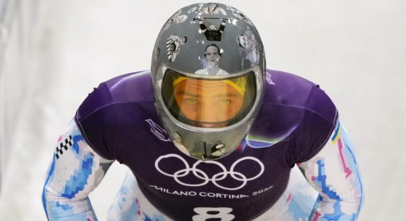 Háborúban elesettek arcképével üzen sisakján az ukrán szkeletonos az olimpián