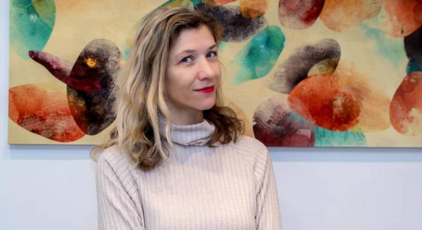 A szégyent akartam letenni ezzel a regénnyel: alzheimeres rokona ihlette meg Czakó Zsófia írót