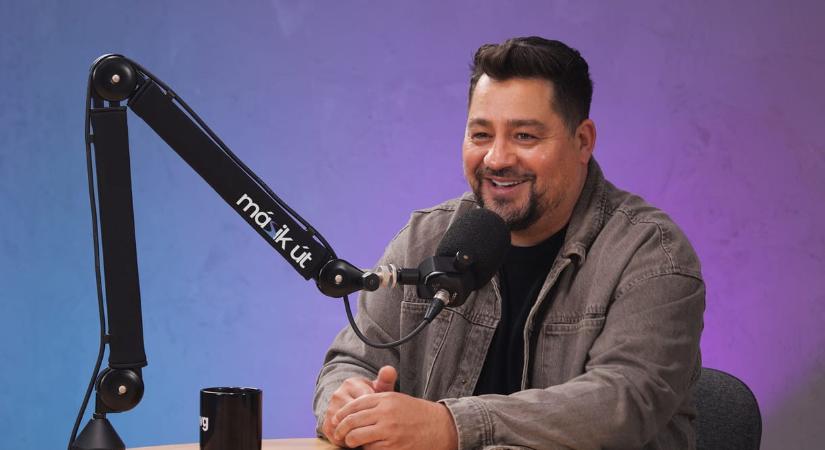 „Te csak egy cigány gyerek vagy. Nézz már szét!” – Caramel is megfizette a felemelkedés árát