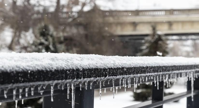 Hiába a meleg, ónos esőre figyelmeztetnek a meteorológusok