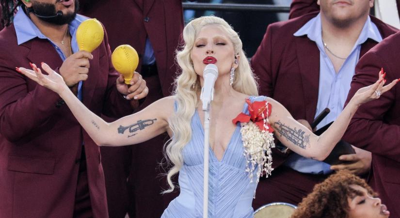 Lady Gaga a meglepetés Super Bowl-os fellépéséről: „megtiszteltetés, hogy részese lehettem”