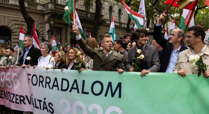 Magyar Péter: Kétszer is megtámadták önkénteseinket, feljelentést tettünk