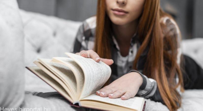 Rátalálunk életünk könyvére? – Vakrandi a Hevesi Könyvtárban