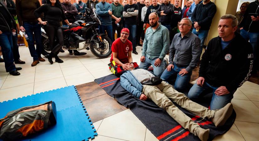 A motorozás szabadsága nem jelent féktelen tempót – közösségi esemény született Székelyföldön