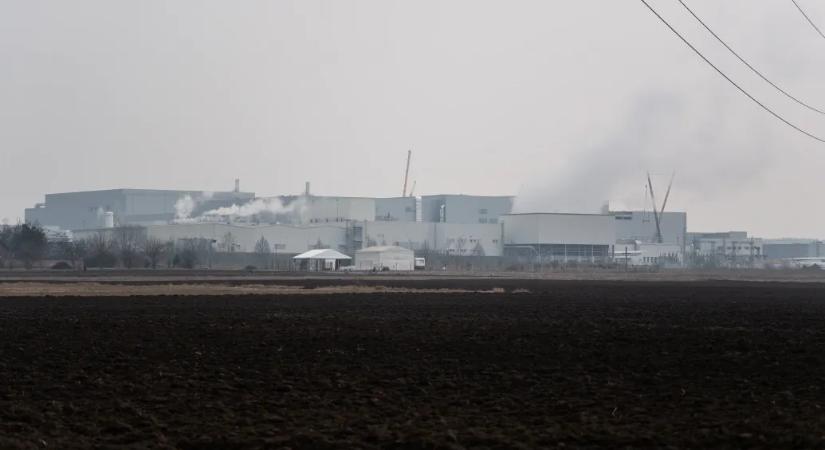 Gödi Samsung-gyár: feljelentést tesz, Szijjártó és Lantos rendkívüli meghallgatását kezdeményezi Keresztes László Lóránt