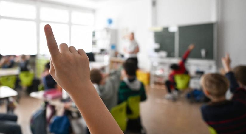 Gyakornok pedagógus: „elméletben minden adott lenne ahhoz, hogy korszerű, differenciált és élményalapú oktatás valósuljon meg”