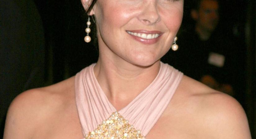 Hajdani szexszimbólum, aki cseresznyeszárral csábított, most pedig melegítőben intézi a dolgait... Kitalálod, ki?