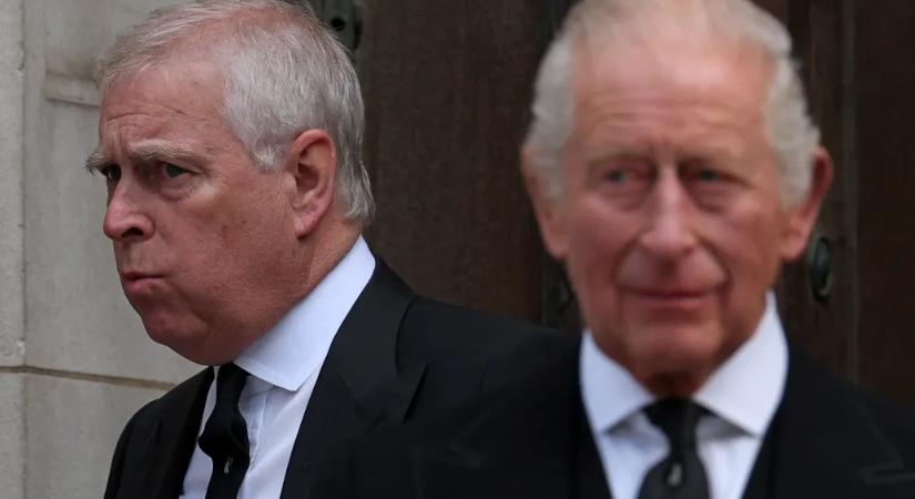 III. Károly is megszólalt: „mély aggodalommal” figyeli az öccsét ért, Epsteinnel kapcsolatos vádakat