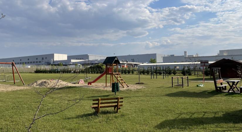 Magyar Péter Szijjártó Péter azonnali távozását követeli a gödi akkugyár ügye miatt