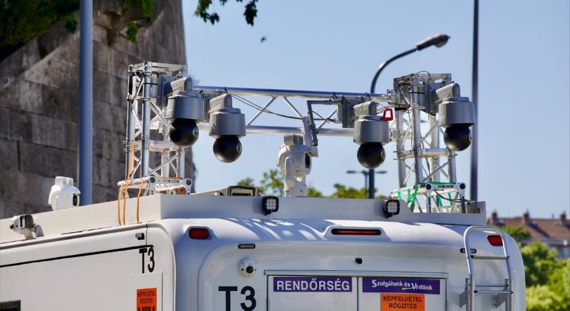 Kártérítésért perel az a fiatal, akit a rendőrség arcfelismerő rendszere tévesen azonosított tolvajként