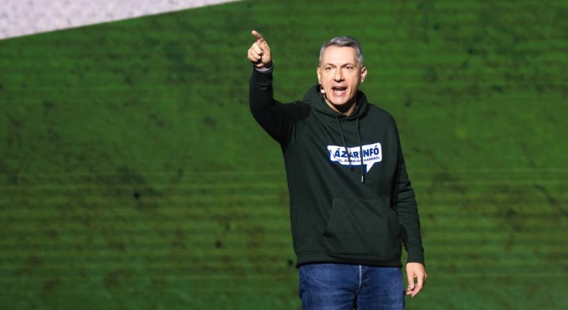 Hiába ment a rendőrségre az egyik Lázárinfón tüntető nő, akit lefejezéssel fenyegettek meg