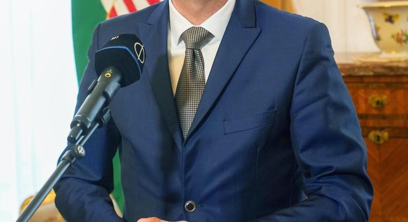 Hankó Balázs: nemet mondunk az Európai Bizottság nemzeti identitásokat felülíró politikájára