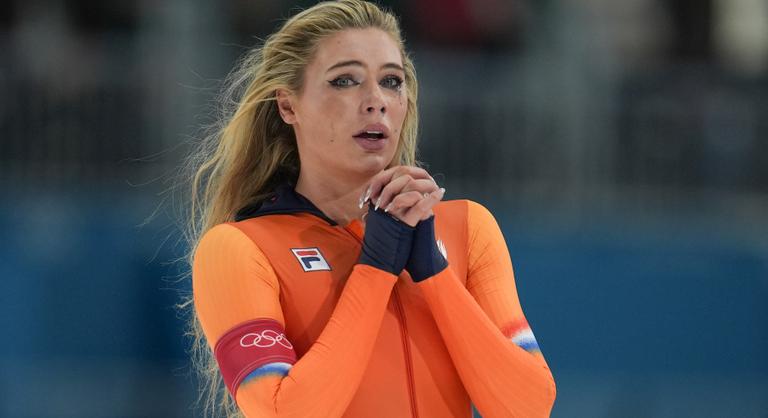 Dübörgött a YMCA és TNT, eső után meg kihajtottak a narancssárga tulipánok a téli olimpián