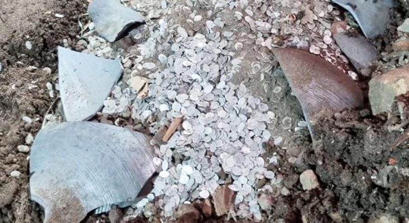 Rejtett kincset találtak egy moszkvai palotában