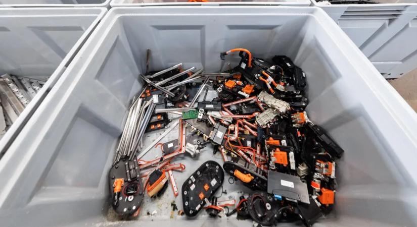 Egy cég akkumulátorfeldolgozó üzemet akar telepíteni Pilisjászfaluba, a helyiek tiltakoznak