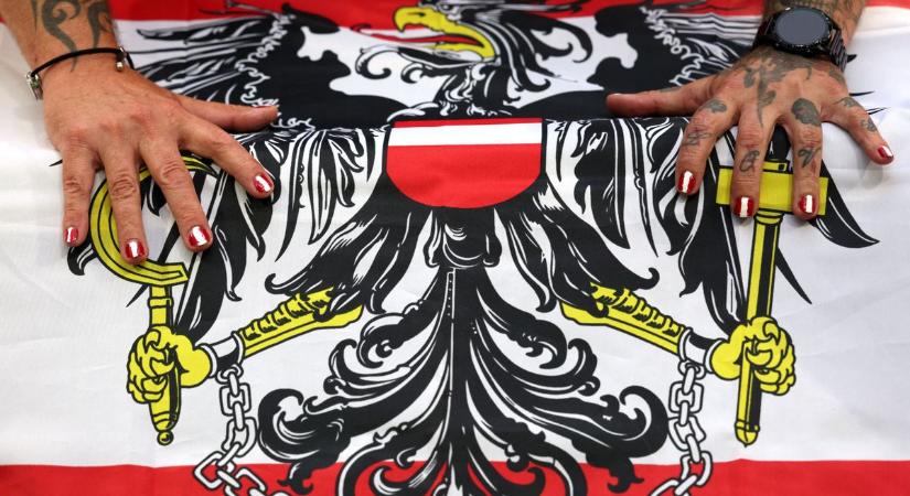 Ausztria magyar állásponton, Ukrajna honosít, a Földközi-tengeren pedig már tudják, mit jelent a „farkasszem”