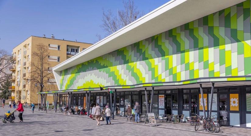 A régi jó dolgokból is marad valami, ilyen a piac napjainkban