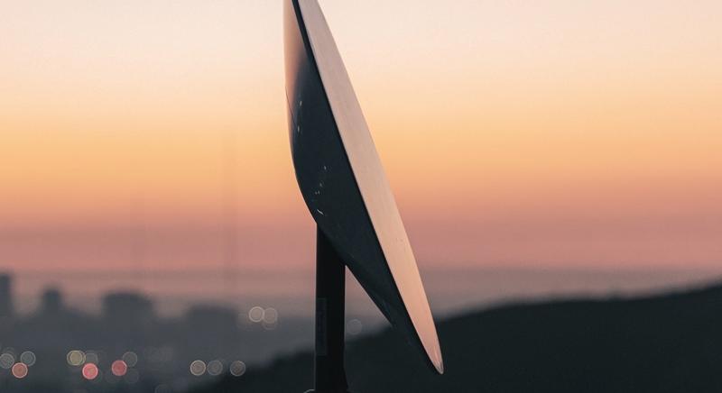 Az ukrán fegyveres erők parancsnoksága arról számolt be, hogy Oroszország megkerüli a Starlink blokádját