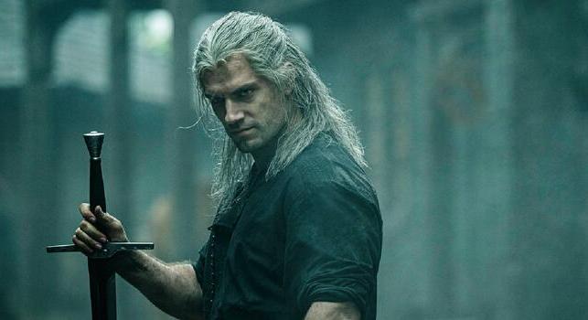 „Csak egy maradhat” – Dave Bautista főgonosza is megmutatta magát a Hegylakó rebootból