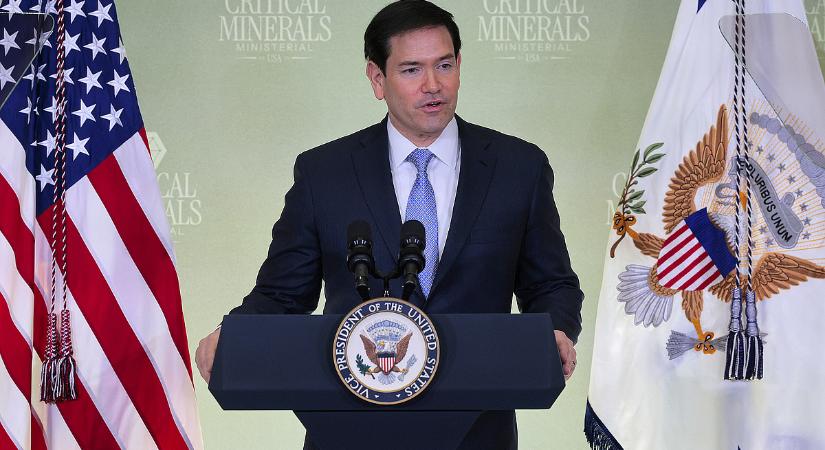 Az amerikai külügyminiszter tolja meg a Fidesz kampányát?