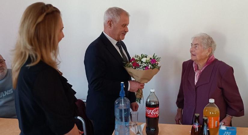 Erre a programra még az egyik legidősebb lakó is hazalátogatott a városrészbe