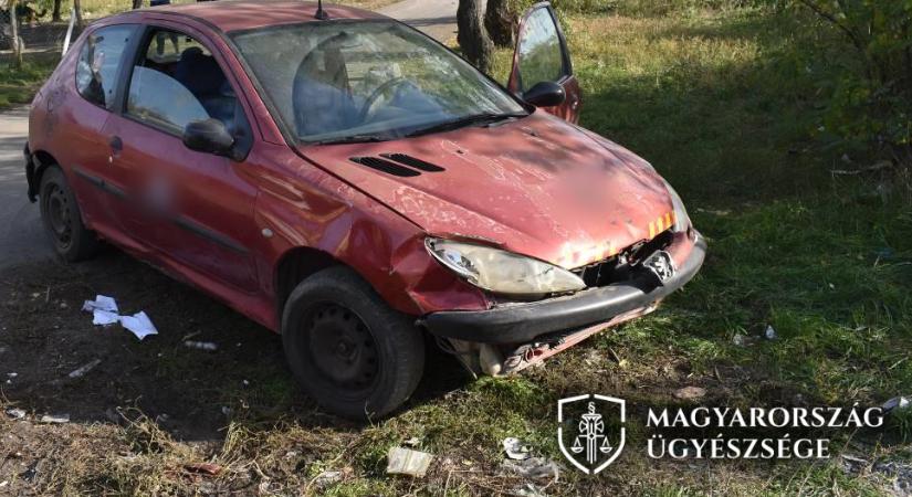 Balesetet okozott de elhajtott