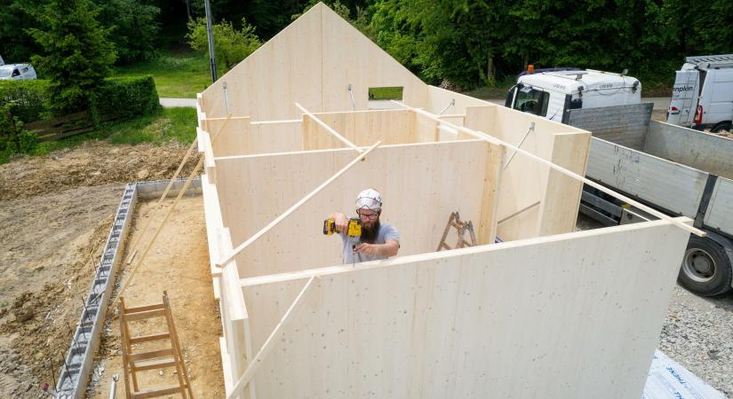 Így repülnek ki súlyos milliók az ablakon egy rossz építési terv miatt