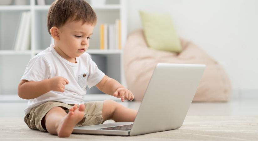 Építőkocka helyett tablet, társasjáték helyett magány