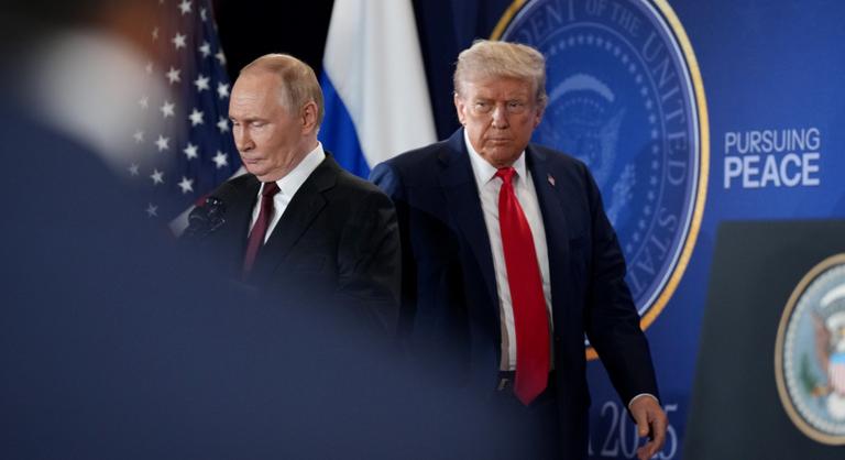 Nukleáris önámítás és nagyhatalmi önsorsrontás