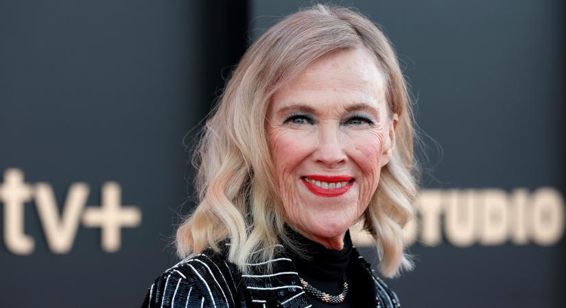 Kiderült, mi okozta Catherine O'Hara halálát – Rákkal is kezelték a Reszkessetek, betörők! sztárját