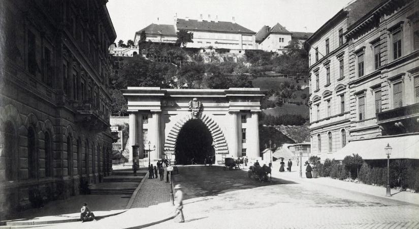 A folyton újjászülető alagúton átutazott a történelem is